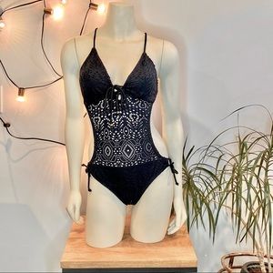 InMocean | Black Mia Crochet Monokini